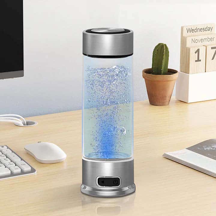 botella de agua hidrogenada, generador de agua hidrogenada, botella de hidrógeno, agua rica en hidrógeno, agua hidrogenada portátil, generador de hidrógeno para agua, Tecnología / características, tecnología SPE PEM, electrólisis agua hidrogenada, hidrogenador de agua portátil, botella hidrogenadora, agua con hidrógeno molecular, ORP negativo agua, Uso y beneficios, hidratación avanzada, botella de agua saludable, agua antioxidante hidrógeno, agua hidrogenada para deporte, botella agua wellness, botella agua para oficina y viajes, Botella de agua hidrogenada AT-CA102A con tecnología SPE/PEM-Generador de hidrógeno 1500 ppb